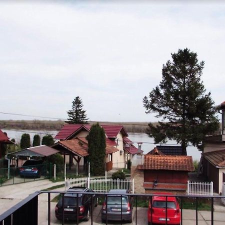 Prenociste Dunav Újbánovci Kültér fotó